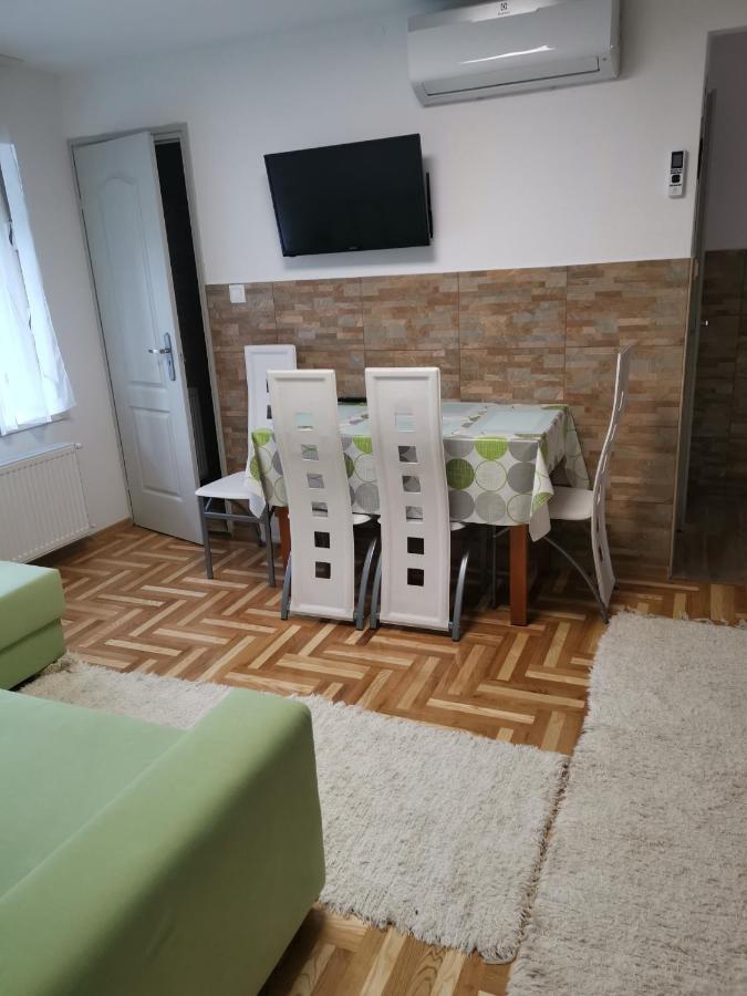 Lili Apartman Harkány Eksteriør billede